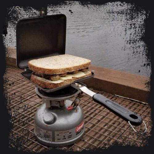 m32033_1_RIDGEMONKEY SANDWICH TOASTER.jpg