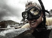 diver-crazy-getting-wet-sea-46282390.jpg