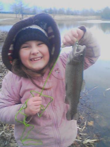 Olivia - Her 1st Bethel Trout - 02Feb2013.JPG