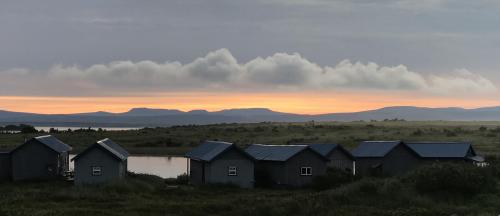 cabins sunrise.jpg