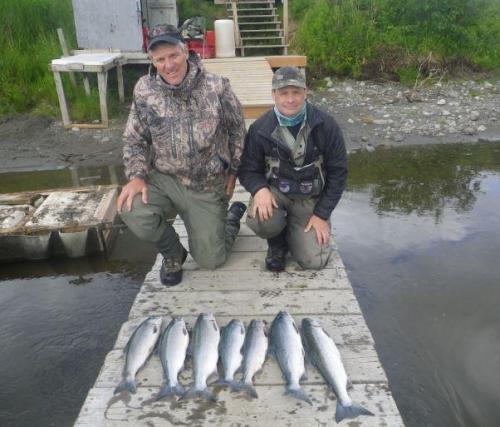 p08_sockeye_on_dock.JPG