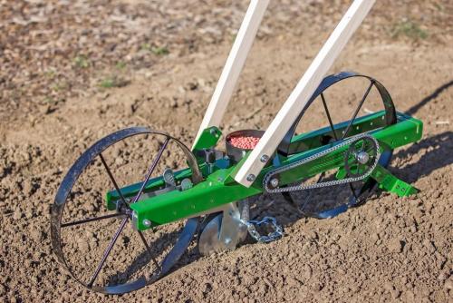 hoss-garden-seeder-1-1024x683.jpg