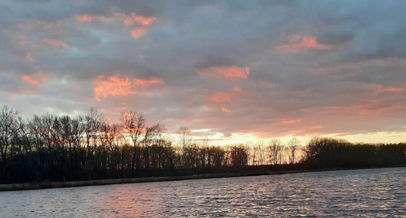 Tuckahoe Lake Sunset - 22Dec20.jpg