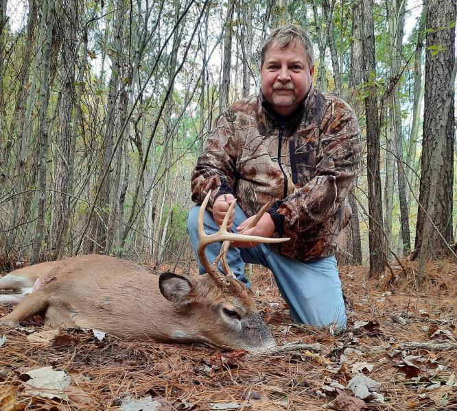 Dad with buck - 07Nov21.jpg