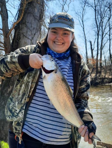 Livie hldng American shad (10)_Tar River 08Mar21.jpg