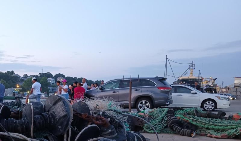 Gloucester Harbor Crowd - State Fish Pier - 12Aug23.jpg